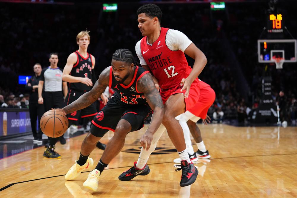 的射门偏出 的射门偏出