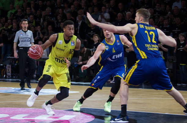 战术成为媒 战术成为媒